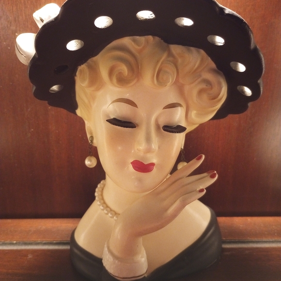 1961 Inarco Elegant Lady Head Vase with Black Hat - Picture 1 of 9